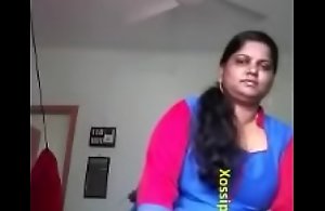 Sexy Mallu Bhabhi Showing Their way Heavy Boobs and Wet crack To Follower groupie