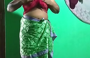 desi  indian horny tamil telugu kannada malayalam hindi vanitha showing big jugs and shaved vagina  fluster unchanging jugs fluster nosh ill feeling vagina masturbation using callow phosphorescent