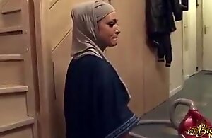 Hijabi namby-pamby get hitched fucked apt come by an asshole